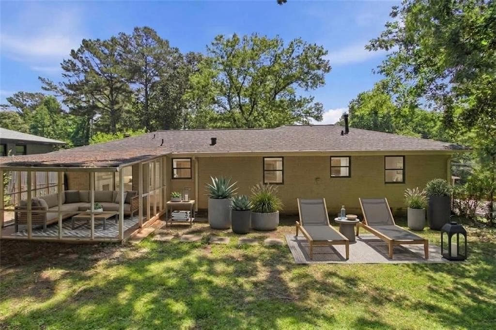 3 bedroom, 2 bathroom, 1,381 sq ft single family residence for sale at 1763 Meadowglades Drive, Decatur, GA 30035 — photo 4