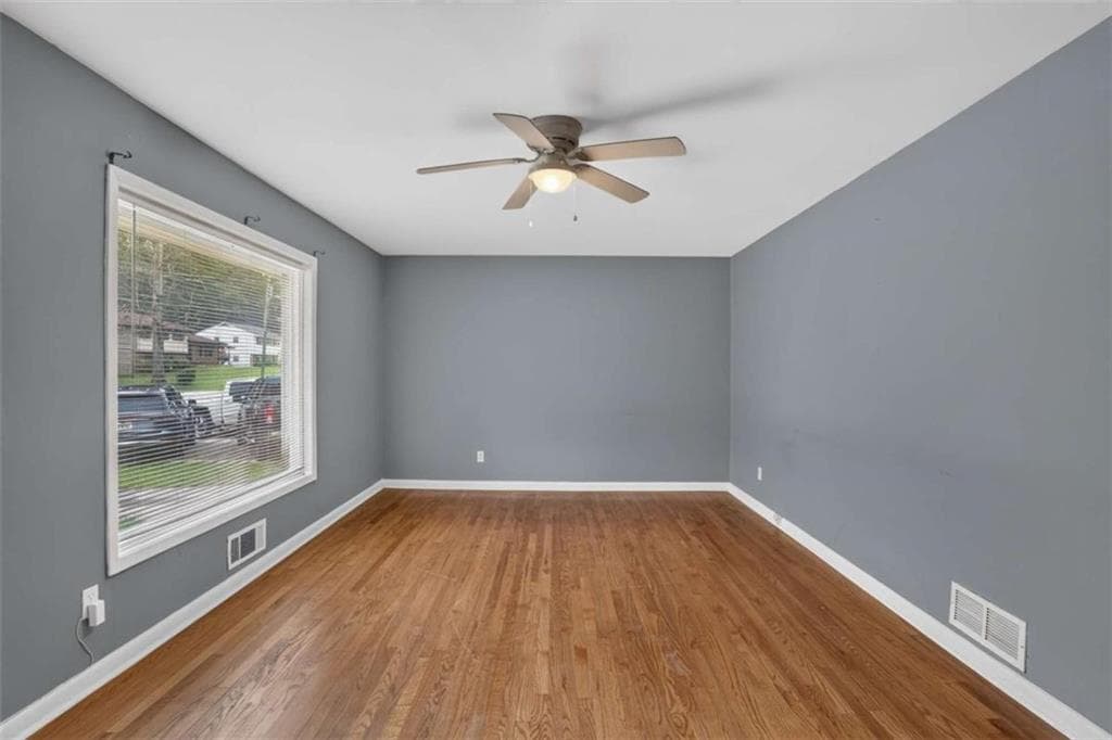 3 bedroom, 2 bathroom, 1,274 sq ft single family residence for sale at 786 S Nottingham Road, Jonesboro, GA 30236 — photo 5