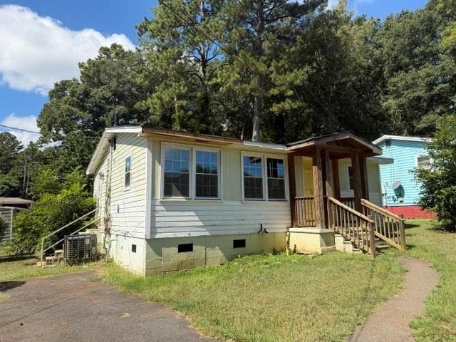 2 bedroom, 1 bathroom, 888 sq ft single family residence under contract at 1596 MLK Jr Drive, Monticello, GA 31064 — photo 3