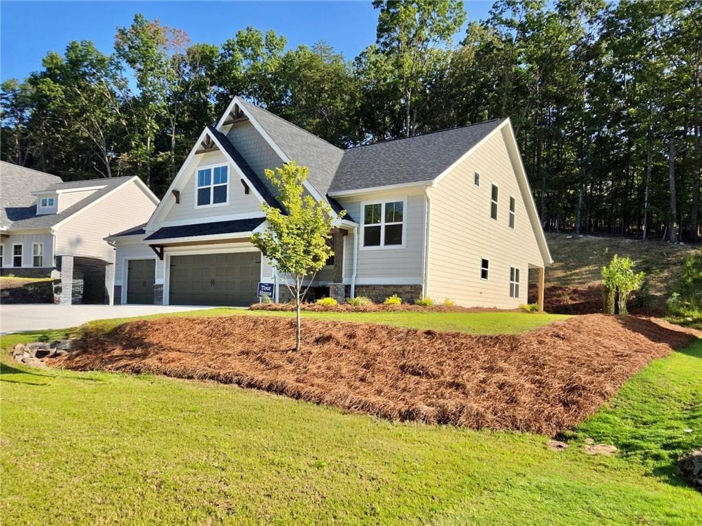 3 bedroom, 3 bathroom, 2,293 sq ft single family residence under contract at 114 Ft Gibson Court, Waleska, GA 30183