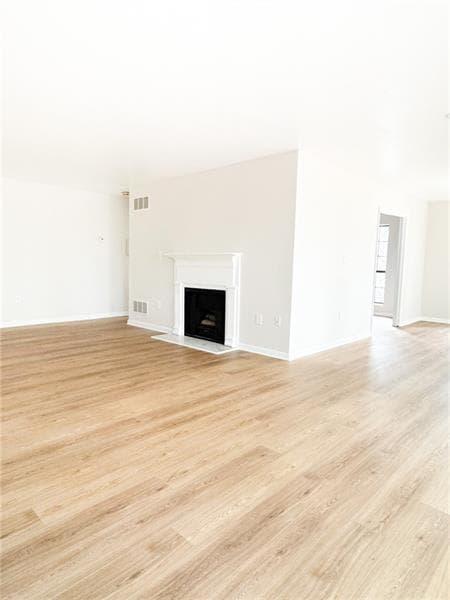 2 bedroom, 2 bathroom, 1,504 sq ft condominium for sale at 4113 Pine Heights Drive, Atlanta, GA 30324 — photo 6