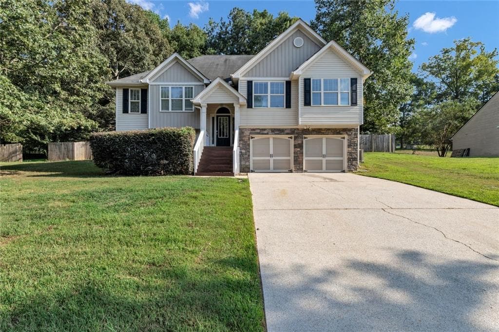 3 bedroom, 3 bathroom, 1,781 sq ft single family residence for sale at 242 Elk Drive, Temple, GA 30179