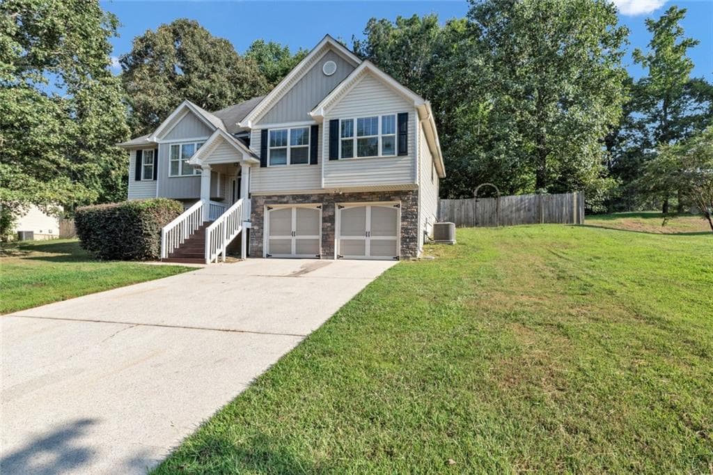 3 bedroom, 3 bathroom, 1,781 sq ft single family residence for sale at 242 Elk Drive, Temple, GA 30179 — photo 3