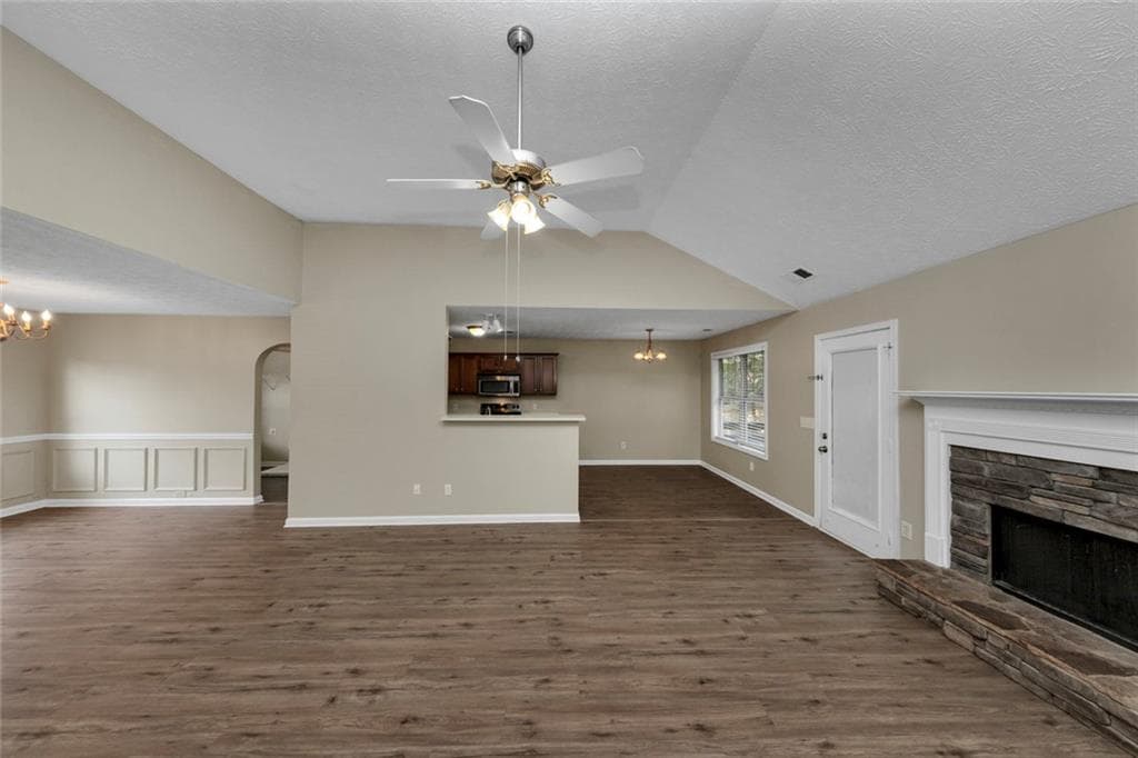 3 bedroom, 3 bathroom, 1,781 sq ft single family residence for sale at 242 Elk Drive, Temple, GA 30179 — photo 7