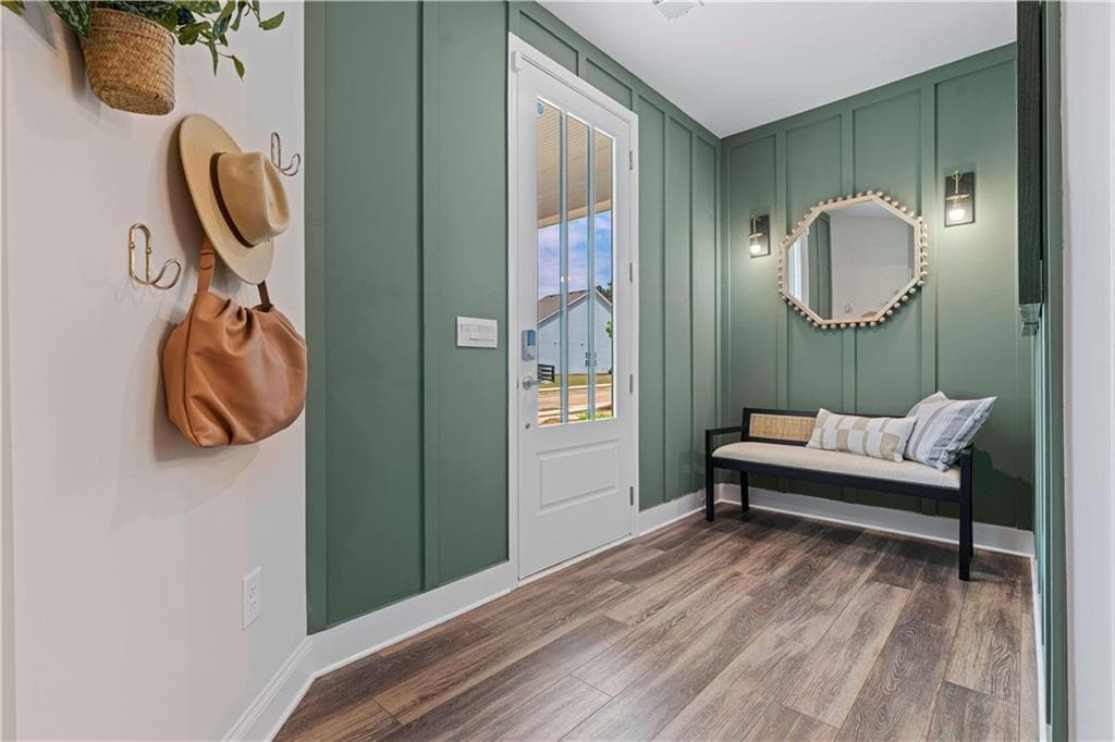 4 bedroom, 3 bathroom, 1,992 sq ft single family residence for sale at 357 Torrey Pines Circle, Villa Rica, GA 30180 — photo 3