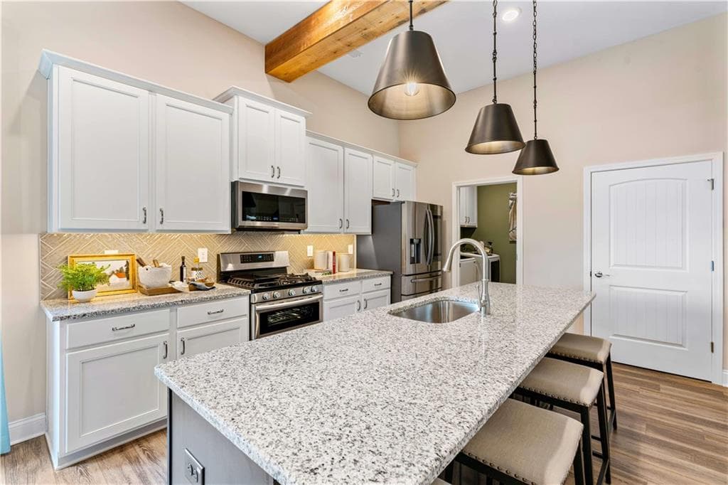 4 bedroom, 3 bathroom, 1,992 sq ft single family residence for sale at 357 Torrey Pines Circle, Villa Rica, GA 30180 — photo 7