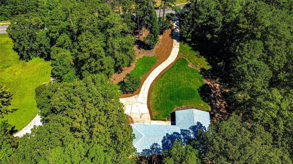 4 bedroom, 3 bathroom, 2,414 sq ft single family residence for sale at 9640 Cedar Grove Road, Chattahoochee Hills, GA 30213 — photo 3