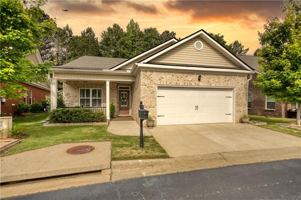 3 bedroom, 2 bathroom, 1,684 sq ft single family residence for sale at 9120 Leverett Circle, Covington, GA 30014
