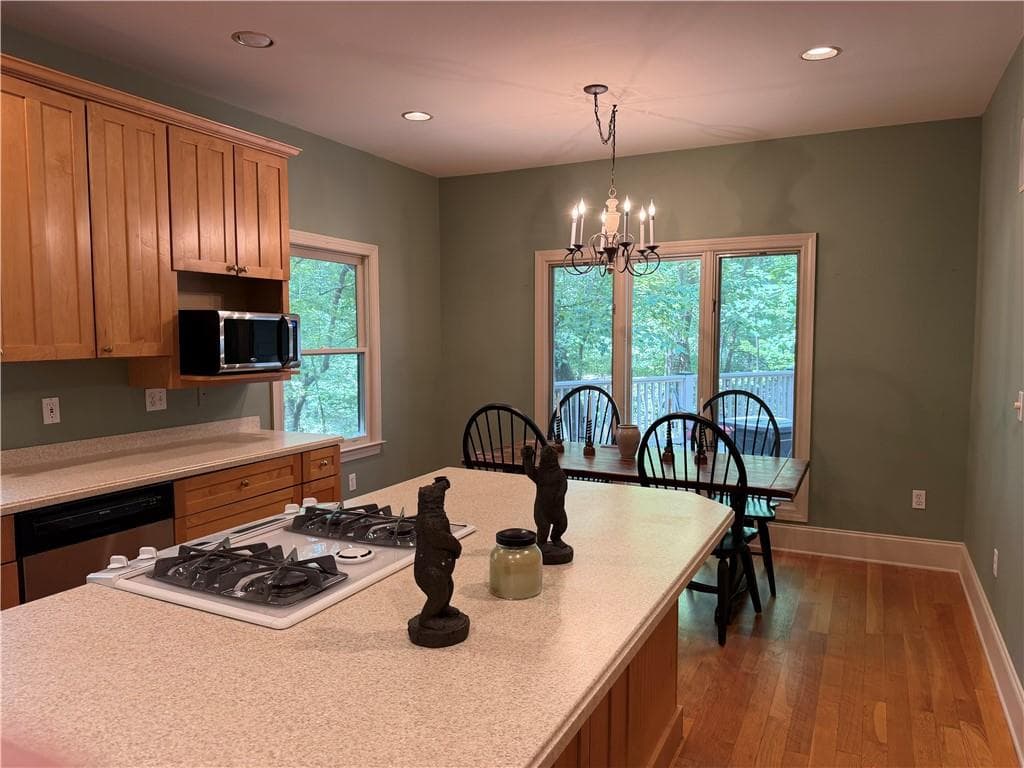 4 bedroom, 3 bathroom, 3,781 sq ft single family residence for sale at 11 Cherokee Camp Trail, Jasper, GA 30143 — photo 8