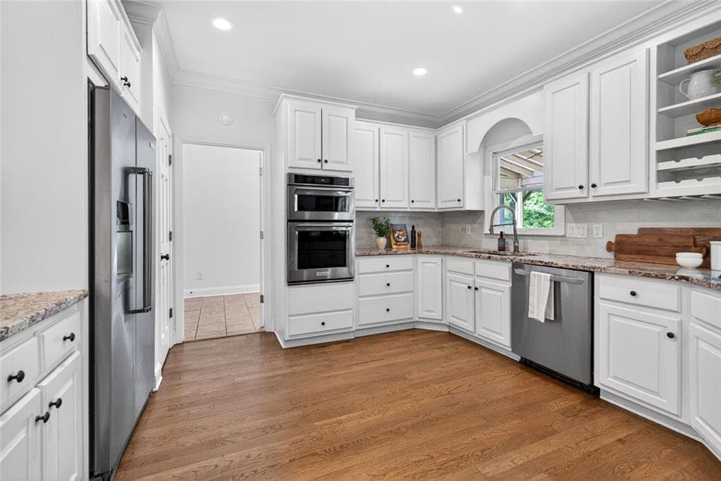 5 bedroom, 5 bathroom, 3,207 sq ft single family residence for rent at 2090 Double Creek Lane, Alpharetta, GA 30004 for $5,500 a month — photo 10