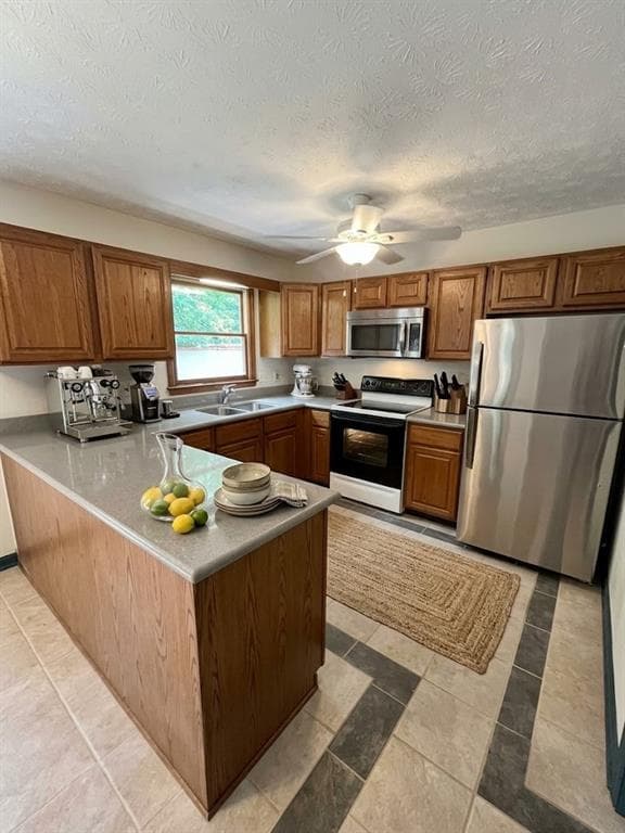 3 bedroom, 2 bathroom, 1,634 sq ft single family residence for sale at 1825 Fair Oaks Place, Decatur, GA 30033 — photo 5