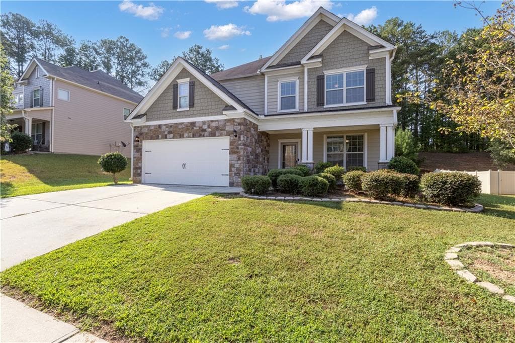 5 bedroom, 3 bathroom, 2,836 sq ft single family residence under contract at 157 Westminster Way, Newnan, GA 30263 — photo 5