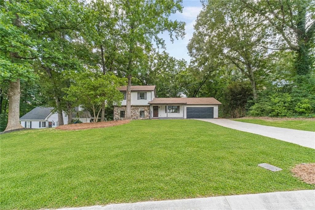 4 bedroom, 3 bathroom, 1,800 sq ft single family residence for sale at 2273 Ivy Crest Drive, Buford, GA 30519 — photo 4