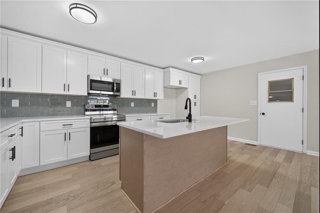 4 bedroom, 3 bathroom, 1,800 sq ft single family residence for sale at 2273 Ivy Crest Drive, Buford, GA 30519 — photo 10