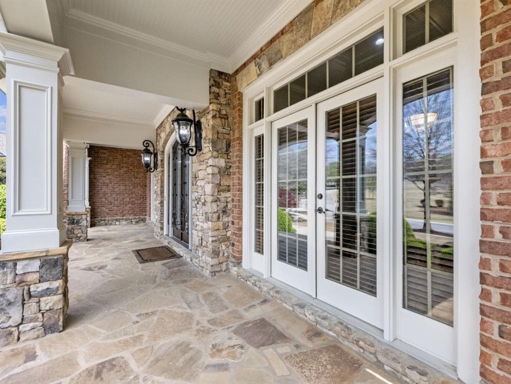 5 bedroom, 6 bathroom, 8,088 sq ft single family residence for sale at 2279 Weeping Oak Drive, Braselton, GA 30517 — photo 5