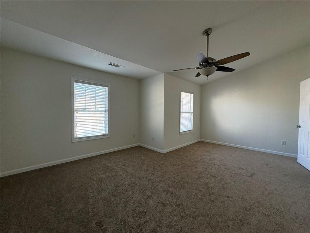 3 bedroom, 3 bathroom, 1,696 sq ft townhouse for sale at 2193 Executive Drive, Duluth, GA 30096 — photo 8