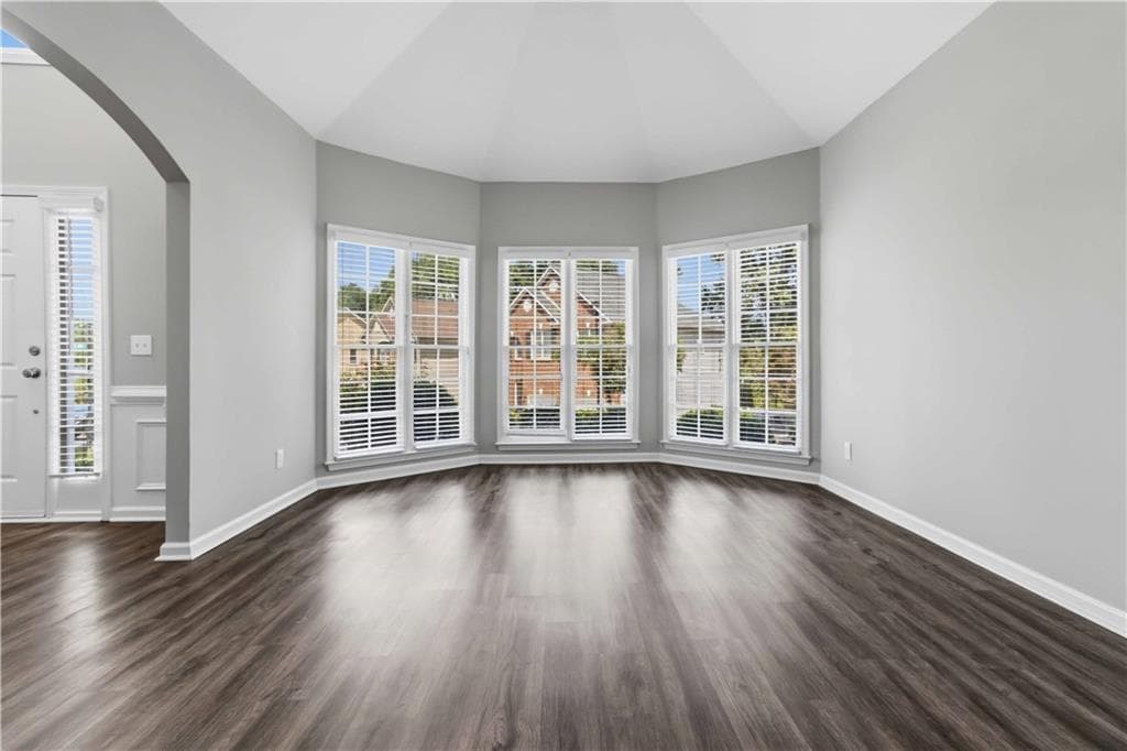 5 bedroom, 4 bathroom, 2,883 sq ft single family residence under contract at 3327 Hidden Trail Road, Smyrna, GA 30082 — photo 8