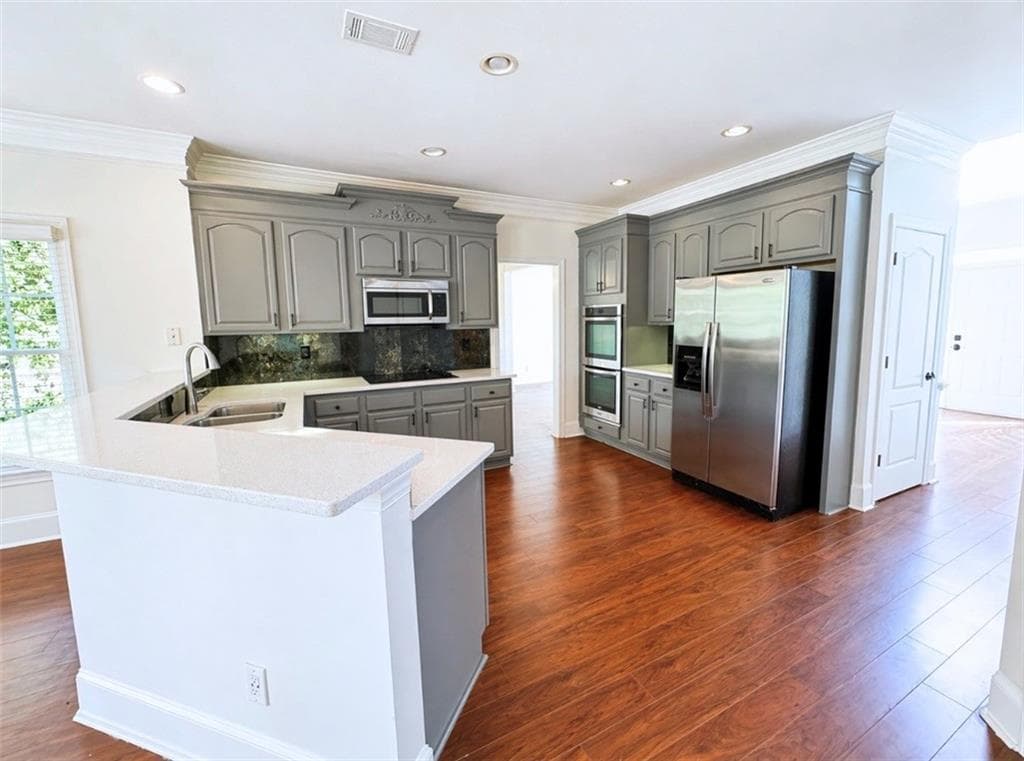 4 bedroom, 3 bathroom, 2,840 sq ft single family residence for sale at 7370 Glenmaura Way, Suwanee, GA 30024 — photo 8
