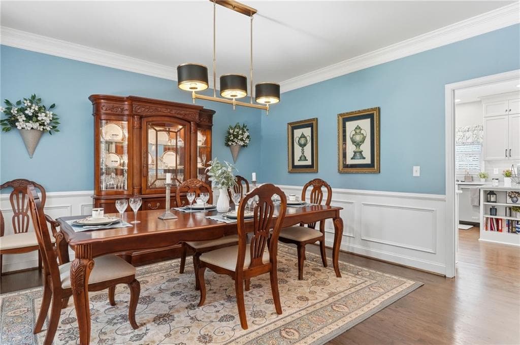 5 bedroom, 5 bathroom, 4,390 sq ft single family residence under contract at 2920 New College Way, Cumming, GA 30041 — photo 10