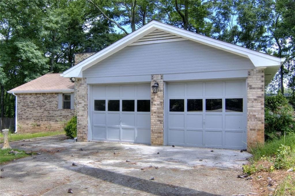 3 bedroom, 2 bathroom, 1,602 sq ft single family residence for sale at 2210 Village Drive, Covington, GA 30016 — photo 1 of 37