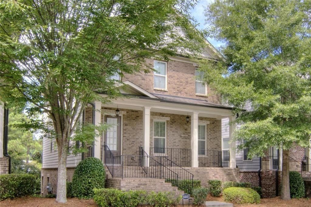4 bedroom, 4 bathroom, 3,432 sq ft single family residence for sale at 4440 Bellview Walk, Duluth, GA 30097 — photo 2