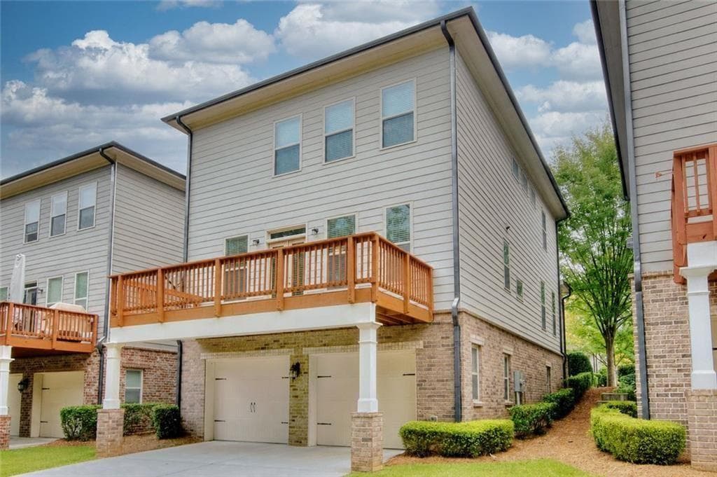 4 bedroom, 4 bathroom, 3,432 sq ft single family residence for sale at 4440 Bellview Walk, Duluth, GA 30097 — photo 4