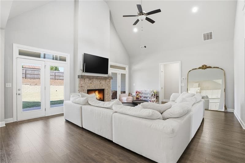 4 bedroom, 4 bathroom, 3,186 sq ft single family residence for sale at 77 Wallace Drive, Winder, GA 30680 — photo 5