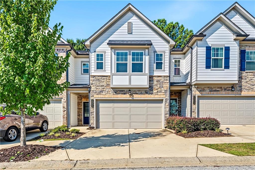 3 bedroom, 3 bathroom, 1,772 sq ft townhouse for rent at 1365 Cooper Springs Rd, Grayson, GA 30017 for $2,300 a month