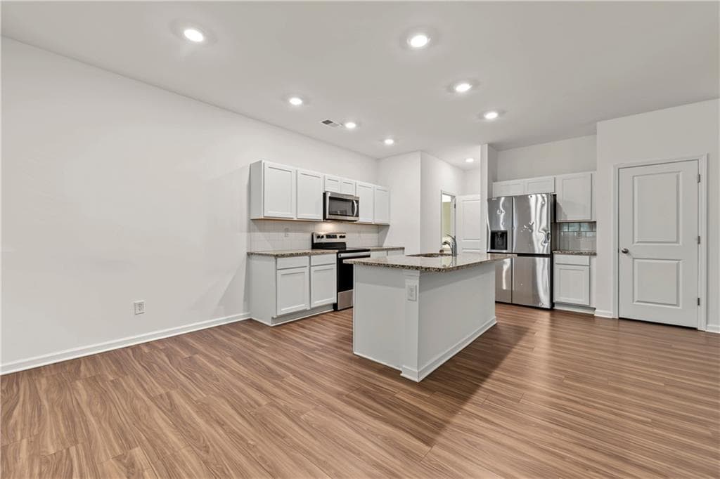 3 bedroom, 3 bathroom, 1,772 sq ft townhouse for rent at 1365 Cooper Springs Rd, Grayson, GA 30017 for $2,300 a month — photo 3