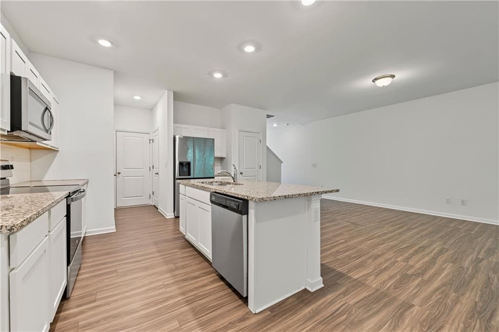 3 bedroom, 3 bathroom, 1,772 sq ft townhouse for rent at 1365 Cooper Springs Rd, Grayson, GA 30017 for $2,300 a month — photo 4