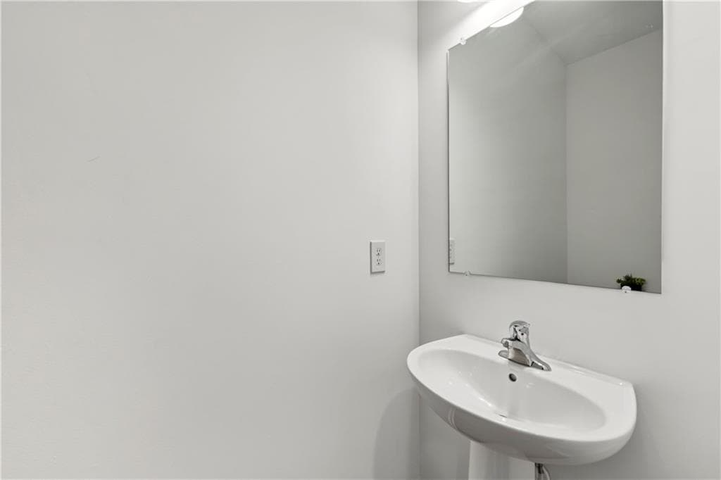 3 bedroom, 3 bathroom, 1,772 sq ft townhouse for rent at 1365 Cooper Springs Rd, Grayson, GA 30017 for $2,300 a month — photo 8
