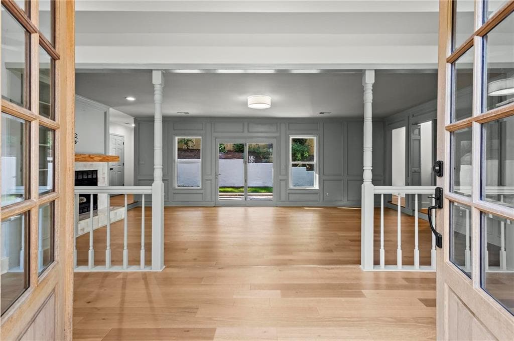 4 bedroom, 4 bathroom, 2,797 sq ft single family residence for sale at 2552 Holly Creek Drive, Marietta, GA 30062 — photo 5