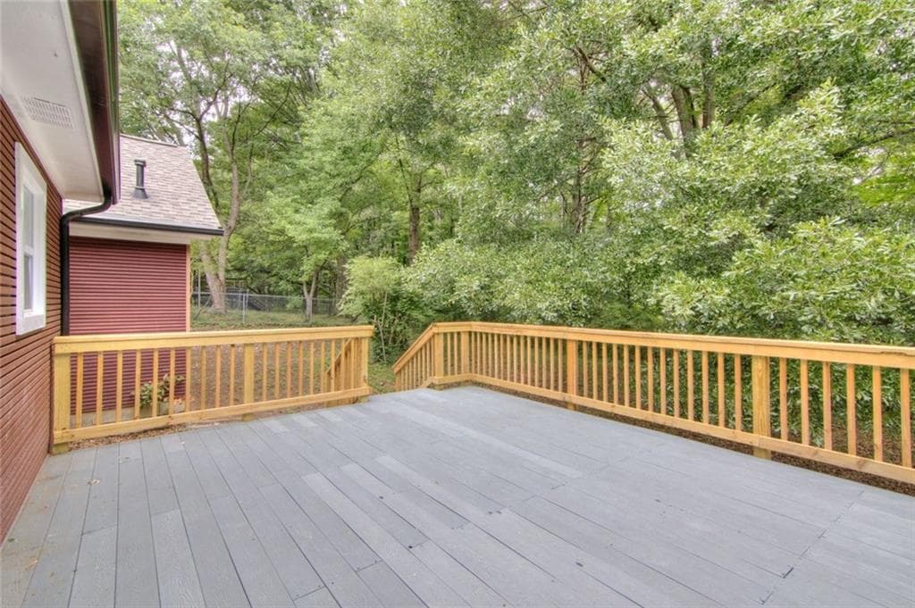 3 bedroom, 3 bathroom, 1,570 sq ft single family residence for sale at 18 Regal Way, Lawrenceville, GA 30044 — photo 4
