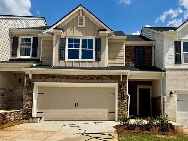 3 bedroom, 3 bathroom, 1,933 sq ft townhouse for sale at 1223 Park Center Circle, Austell, GA 30168