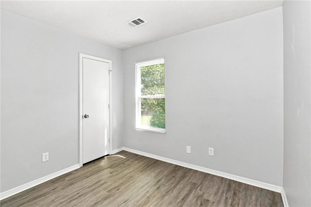 3 bedroom, 2 bathroom, 1,378 sq ft single family residence for rent at 4174 Shiloh Ridge Trail, Kennesaw, GA 30144 for $1,995 a month — photo 10