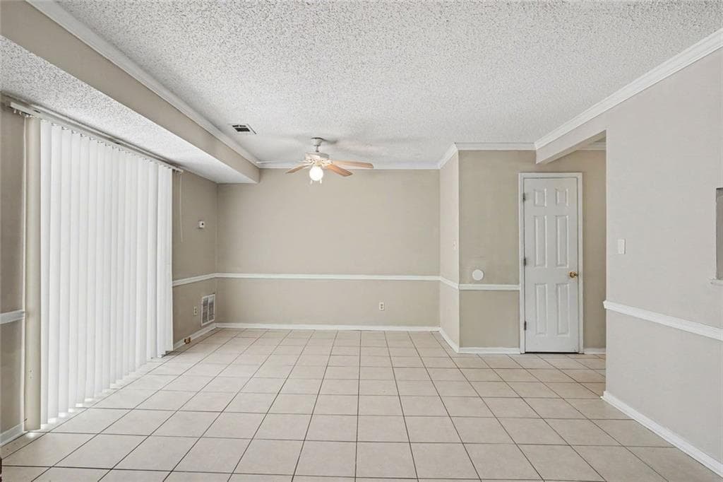 2 bedroom, 3 bathroom, 1,120 sq ft townhouse for sale at 8547 Jamestown Way, Jonesboro, GA 30238 — photo 5