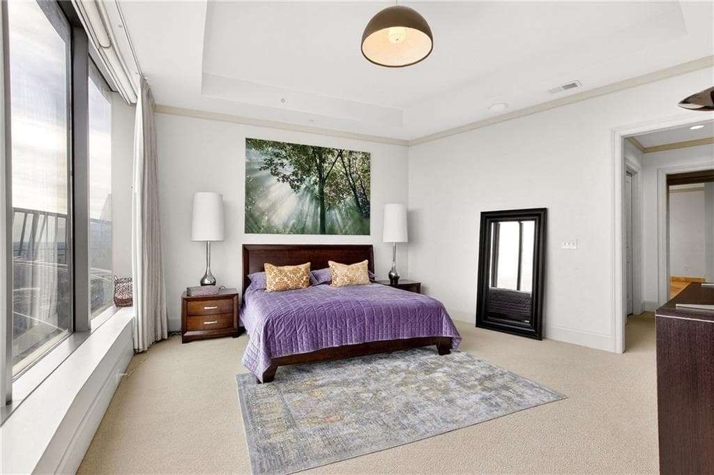 2 bedroom, 2 bathroom, 2,044 sq ft condominium for sale at 3344 Peachtree Road 2904, Atlanta, GA 30326 — photo 6