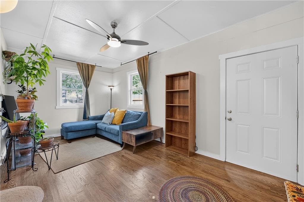 3 bedroom, 2 bathroom, 1,316 sq ft single family residence for sale at 1889 Cannon Street, Decatur, GA 30032 — photo 4