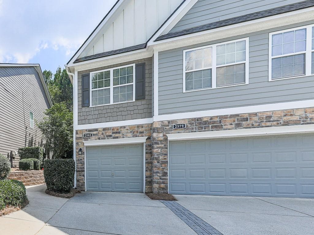 2 bedroom, 2 bathroom, 1,368 sq ft townhouse for sale at 2583 Willow Grove Road 8, Acworth, GA 30101