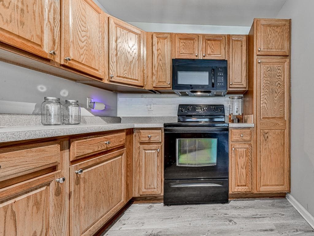 2 bedroom, 2 bathroom, 1,368 sq ft townhouse for sale at 2583 Willow Grove Road 8, Acworth, GA 30101 — photo 8