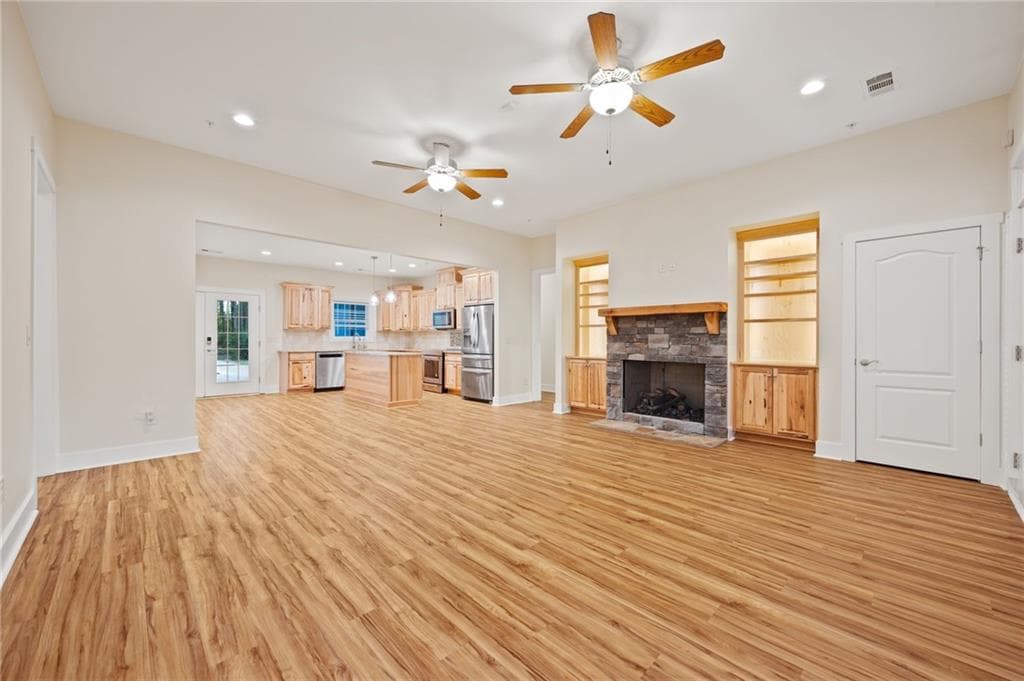 4 bedroom, 3 bathroom, 2,324 sq ft single family residence for sale at 750 Roscoe Road, Newnan, GA 30263 — photo 7