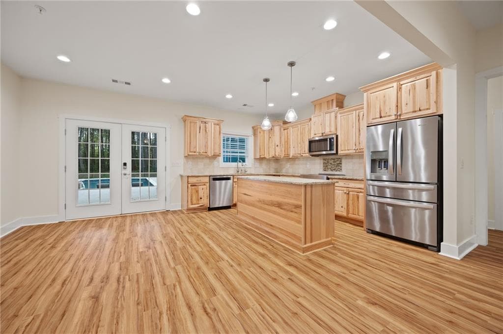 4 bedroom, 3 bathroom, 2,324 sq ft single family residence for sale at 750 Roscoe Road, Newnan, GA 30263 — photo 9