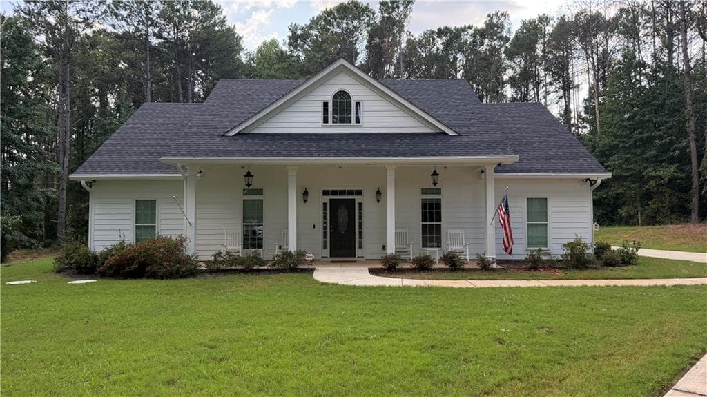 4 bedroom, 3 bathroom, 2,324 sq ft single family residence for sale at 750 Roscoe Road, Newnan, GA 30263