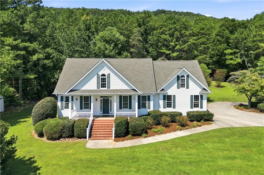 3 bedroom, 4 bathroom, 3,378 sq ft single family residence for sale at 1834 Old Ringgold Road, Rocky Face, GA 30740