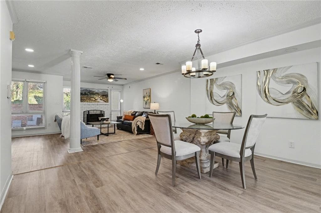 2 bedroom, 3 bathroom, 1,824 sq ft condominium for sale at 3293 Clairmont North, Brookhaven, GA 30329 — photo 3