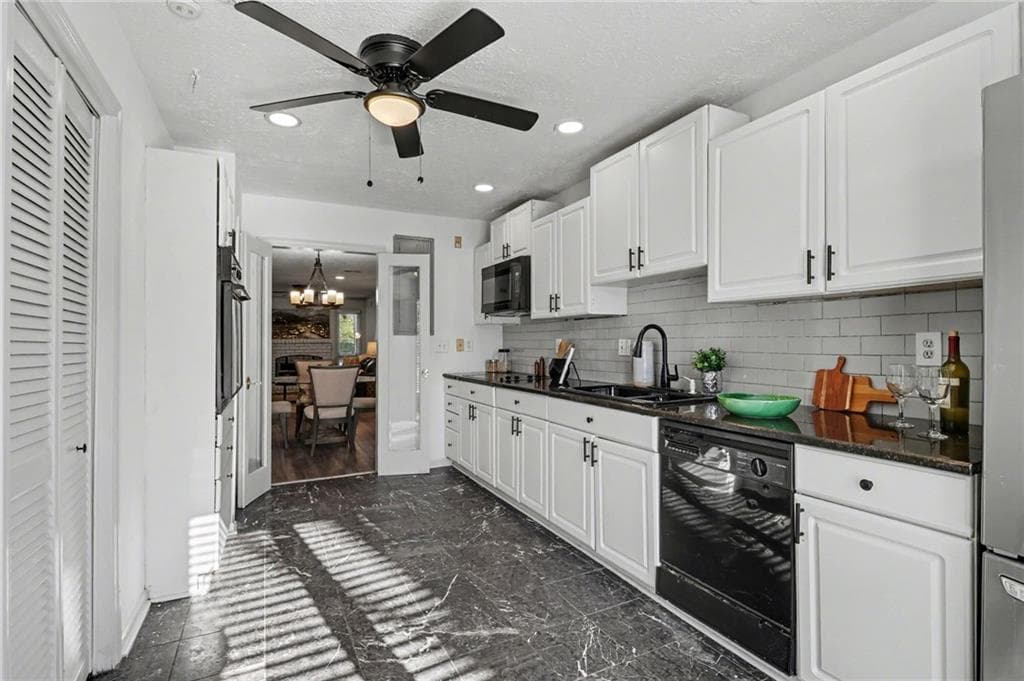 2 bedroom, 3 bathroom, 1,824 sq ft condominium for sale at 3293 Clairmont North, Brookhaven, GA 30329 — photo 7