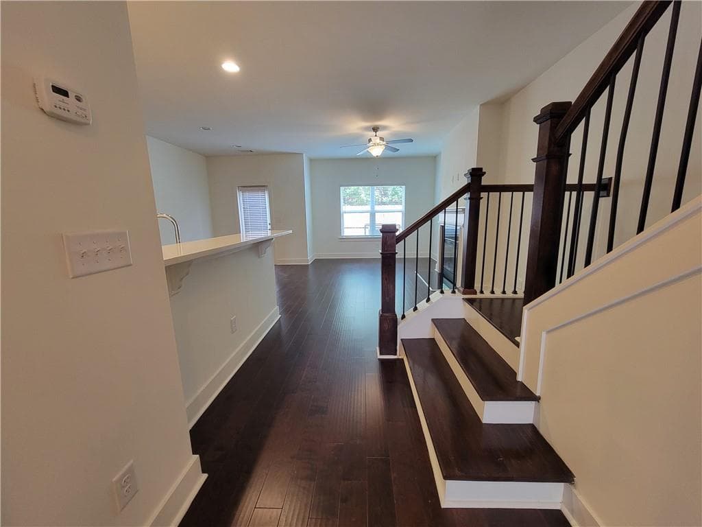 3 bedroom, 3 bathroom, 1,617 sq ft townhouse for sale at 6334 Scudders Drive, Lithonia, GA 30058 — photo 2