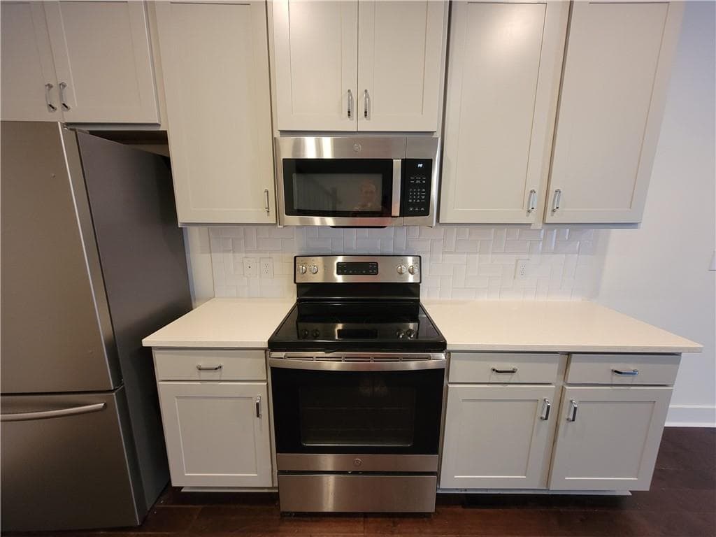3 bedroom, 3 bathroom, 1,617 sq ft townhouse for sale at 6334 Scudders Drive, Lithonia, GA 30058 — photo 9
