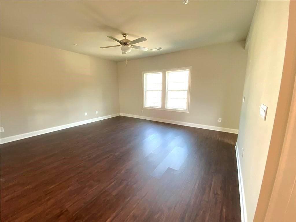 4 bedroom, 4 bathroom, 2,247 sq ft townhouse for rent at 912 Sweetwater Grove, Woodstock, GA 30188 for $2,695 a month — photo 6