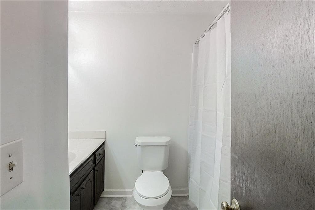 9 bedroom, 3 bathroom, 1,932 sq ft single family residence for sale at 2284 Emerald Springs Drive, Decatur, GA 30035 — photo 6
